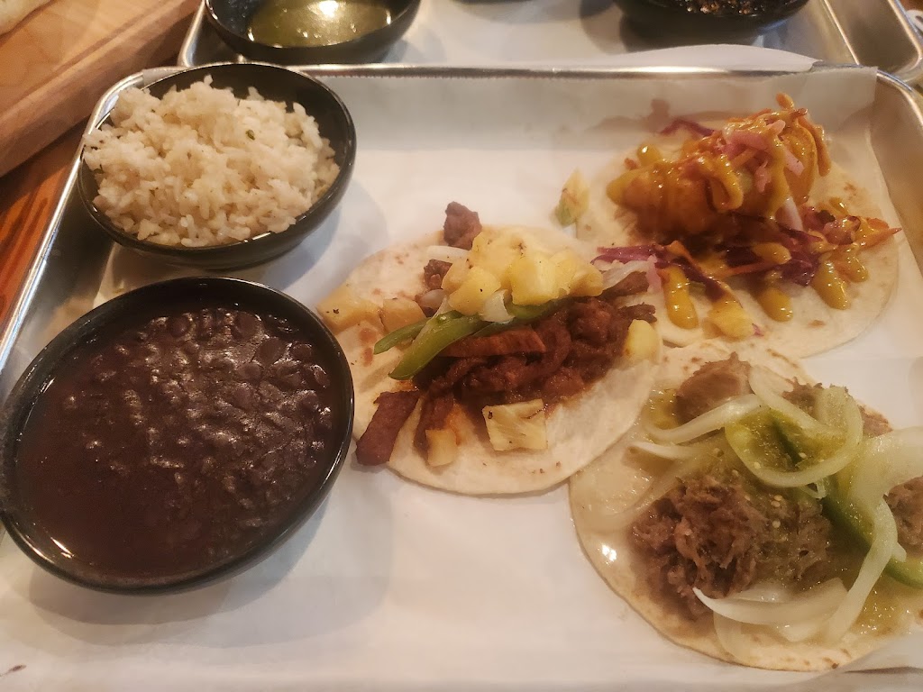 El Hefe | restaurant | 30 N State St, Girard, OH 44420, USA | 3305307063 OR +1 330-530-7063