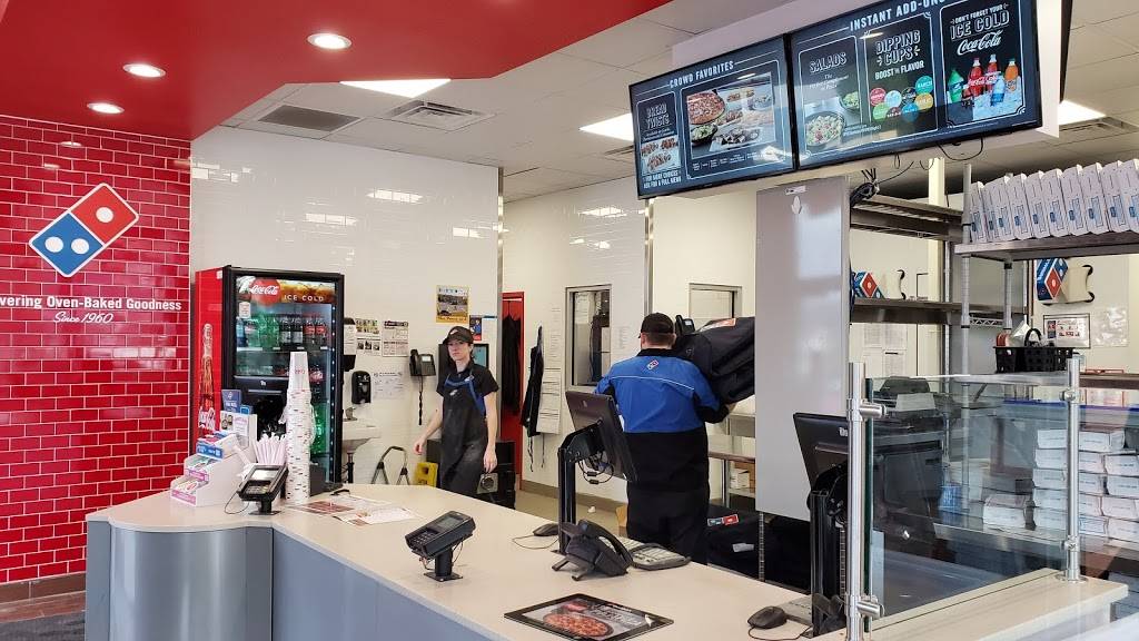 Dominos Pizza | meal delivery | 3708 Ocean Beach Hwy, Longview, WA 98632, USA | 3604424882 OR +1 360-442-4882