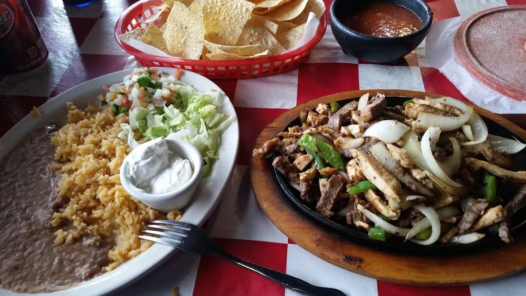 Magdalenos Restaurant | restaurant | 1112 E Shady Grove Rd, Irving, TX 75060, USA | 2145960161 OR +1 214-596-0161