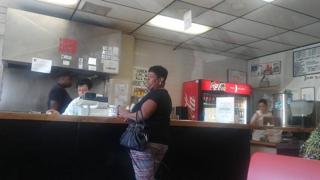 Maryland Fried Chicken | restaurant | 5003 Edgewater Dr, Orlando, FL 32810, USA | 4072956048 OR +1 407-295-6048