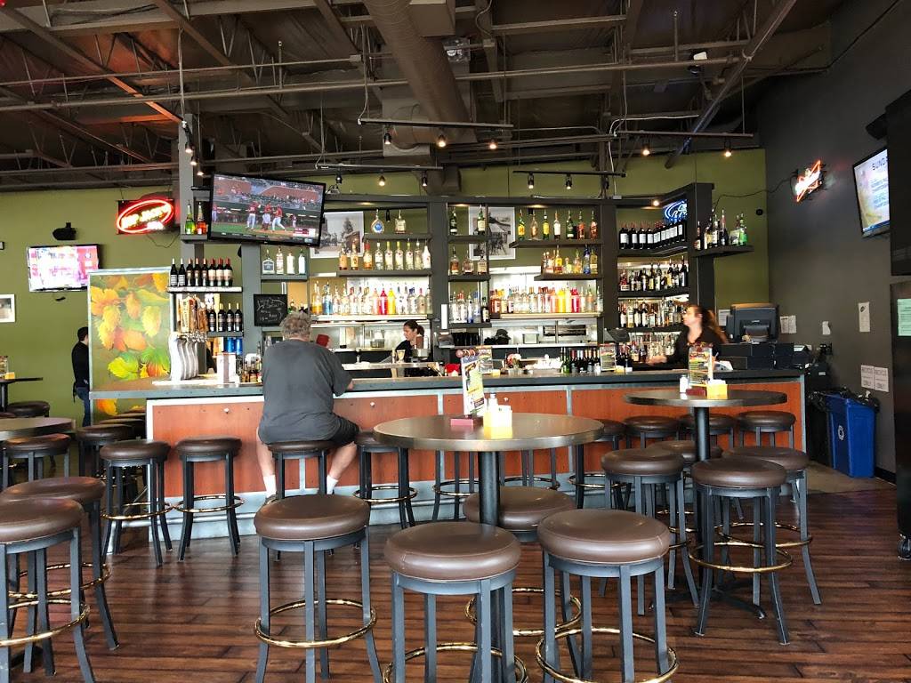 Hops n Drops | restaurant | 4506 Klahanie Dr SE, Issaquah, WA 98029, USA | 4253925999 OR +1 425-392-5999