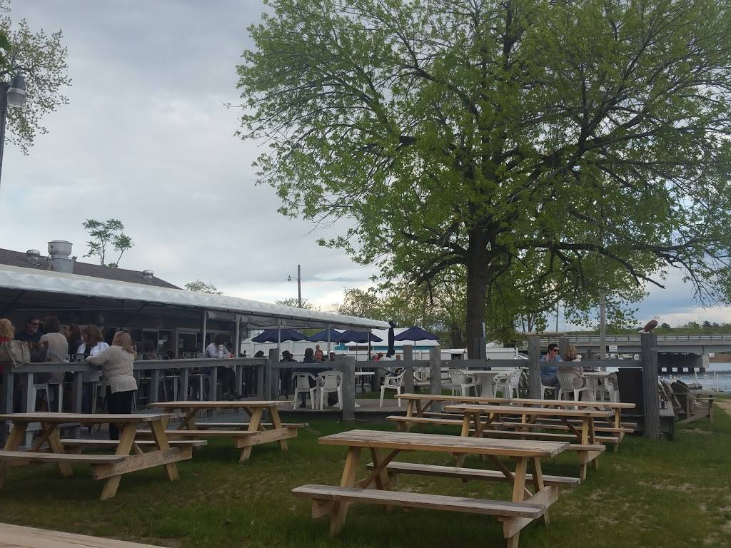 Lake Local | restaurant | 550 Union Ave, Saratoga Springs, NY 12866, USA | 5188861373 OR +1 518-886-1373