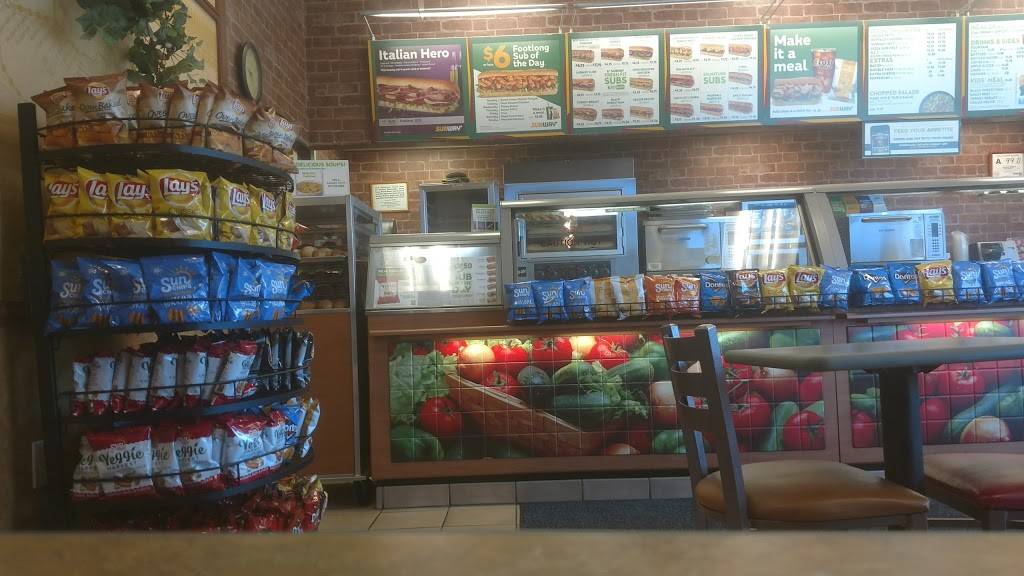 Subway | restaurant | 2522 Somerset Center Dr, Winston-Salem, NC 27103, USA | 3367654508 OR +1 336-765-4508