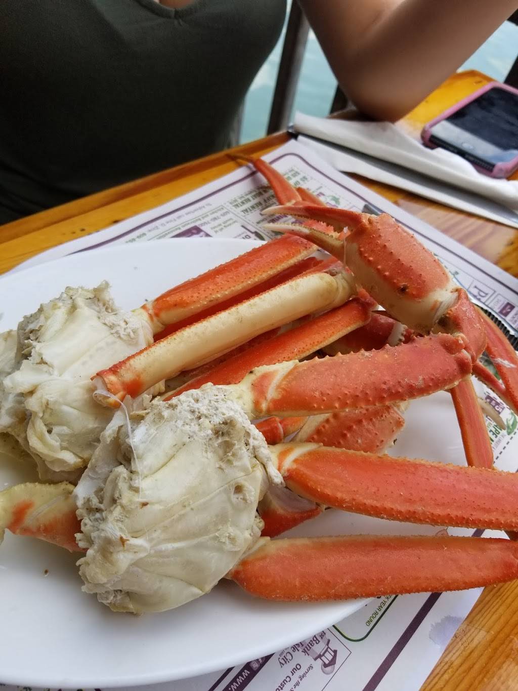 Carmens Seafood Restaurant | restaurant | 343 43rd Pl, Sea Isle City, NJ 08243, USA | 6092631634 OR +1 609-263-1634