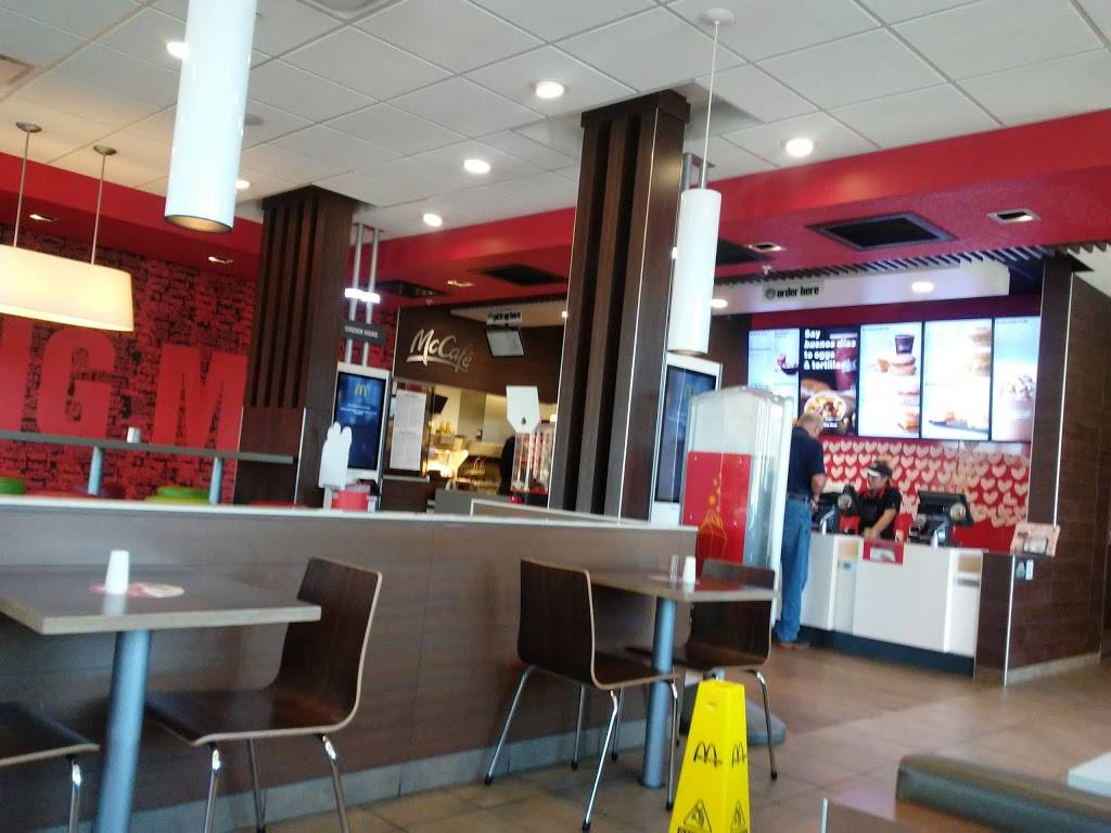 McDonalds | cafe | 2500 Ridge Way, Lake Wales, FL 33859, USA | 8636764742 OR +1 863-676-4742