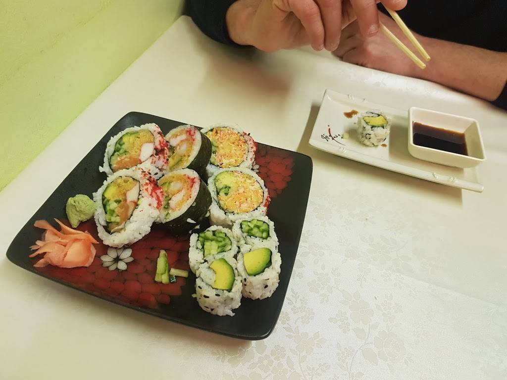 Sushi Hoshimi | restaurant | 6573 Avenue Somerled, Montréal, QC H4V 1S9, Canada | 5144194119 OR +1 514-419-4119