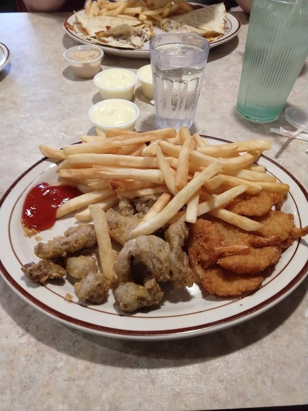 Randys Family Restaurant | restaurant | 1132 W MacArthur Ave, Eau Claire, WI 54701, USA | 7158398449 OR +1 715-839-8449