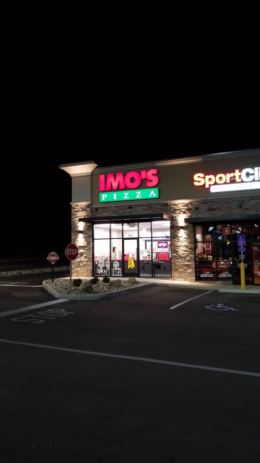 Imos Pizza | meal delivery | 552 Walmart Dr, Farmington, MO 63640, USA | 5737569100 OR +1 573-756-9100