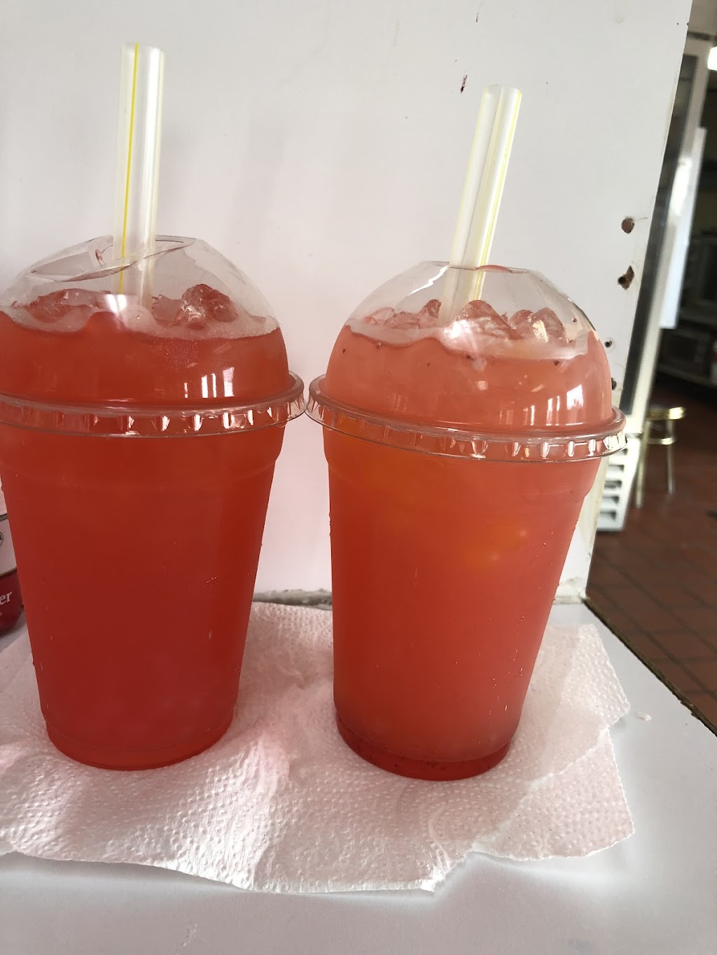 Bryant Town Donuts | cafe | 723 Cosby Hwy, Newport, TN 37821, USA | 4232483098 OR +1 423-248-3098