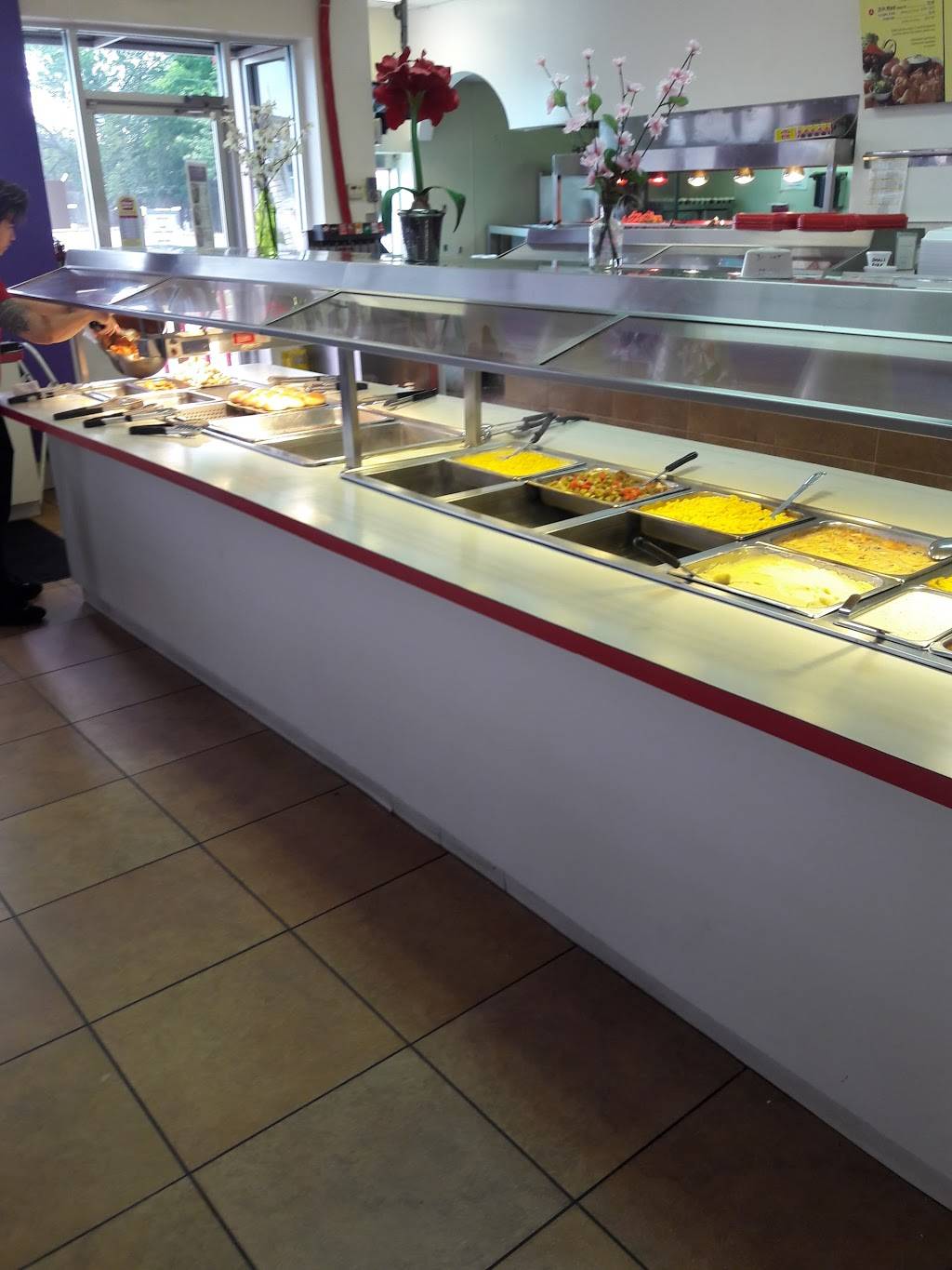 Hartz Chicken Buffet | restaurant | 703 W Davis St, Conroe, TX 77301, USA | 9365391331 OR +1 936-539-1331