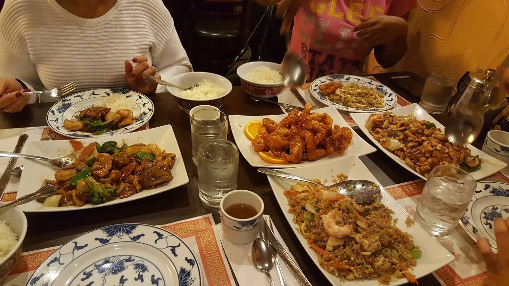 Empire Szechwan | restaurant | 3580 Milwaukee Ave, Northbrook, IL 60062, USA | 8478277777 OR +1 847-827-7777