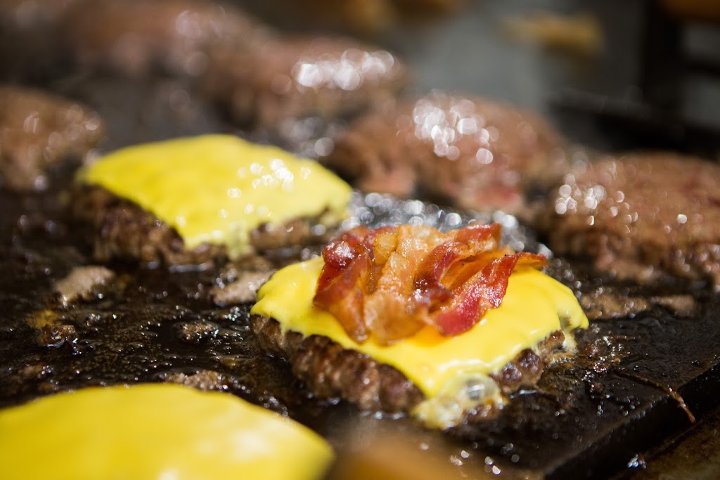 The Original Malt Shop Express | restaurant | 8300 University Ave NE Suite 300, Fridley, MN 55432, USA | 7633310711 OR +1 763-331-0711