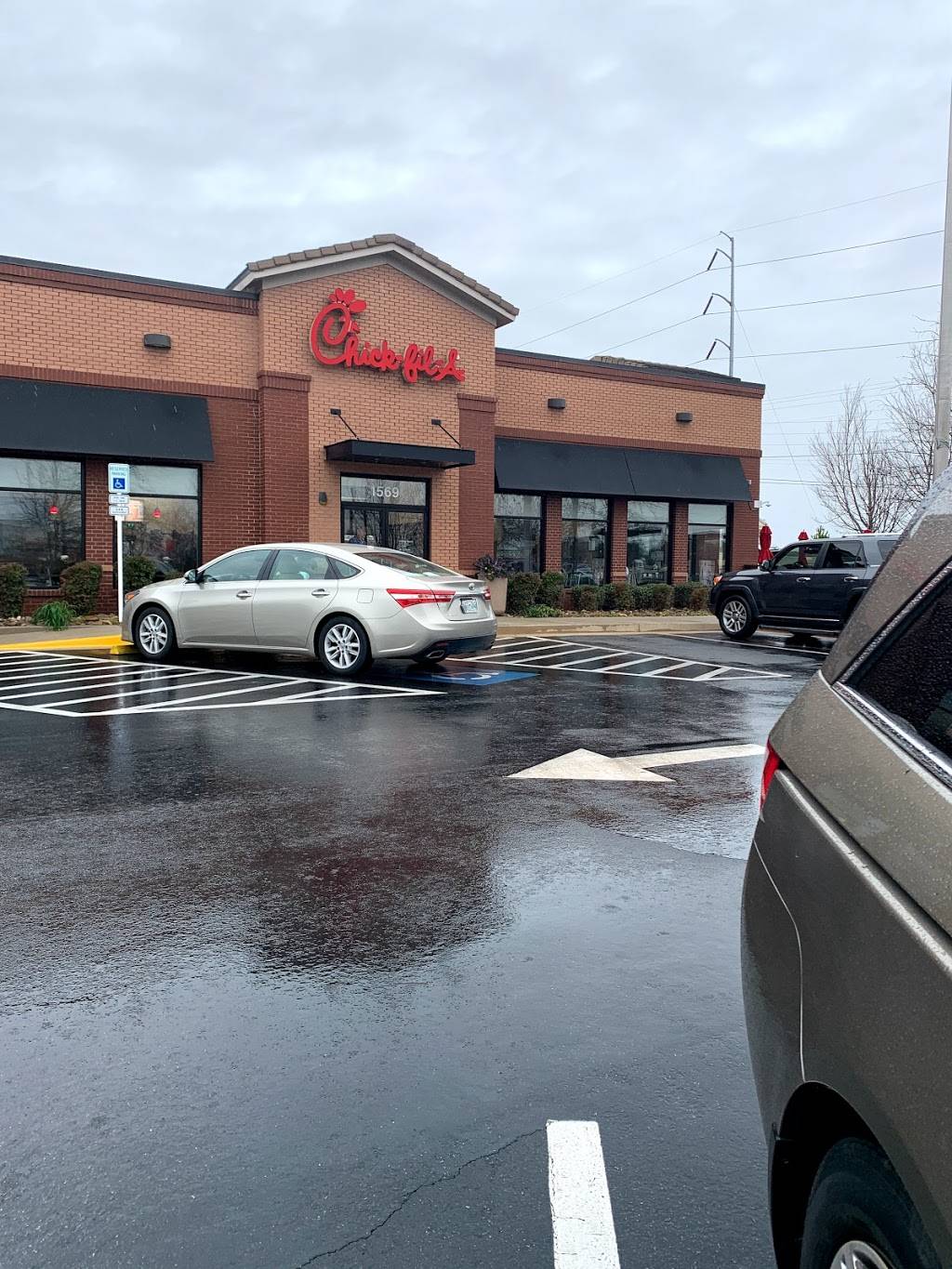Chick-fil-a | restaurant | 1569 Bass Rd, Macon, GA 31210, USA | 4782547911 OR +1 478-254-7911
