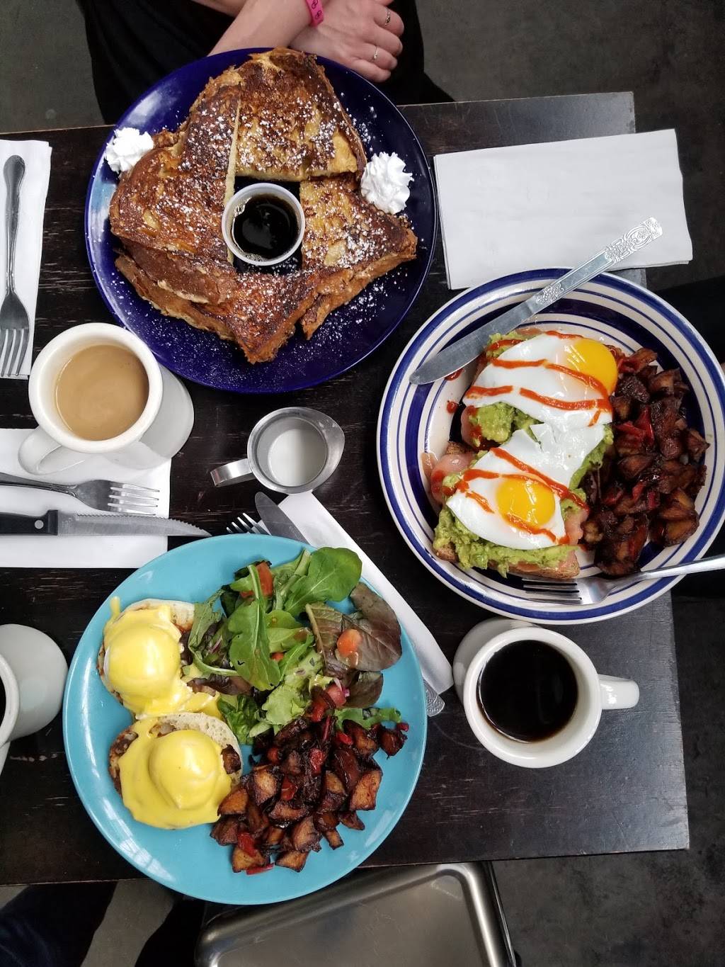 The Deep End | restaurant | 1080 Wyckoff Ave, Ridgewood, NY 11385, USA | 3476894996 OR +1 347-689-4996