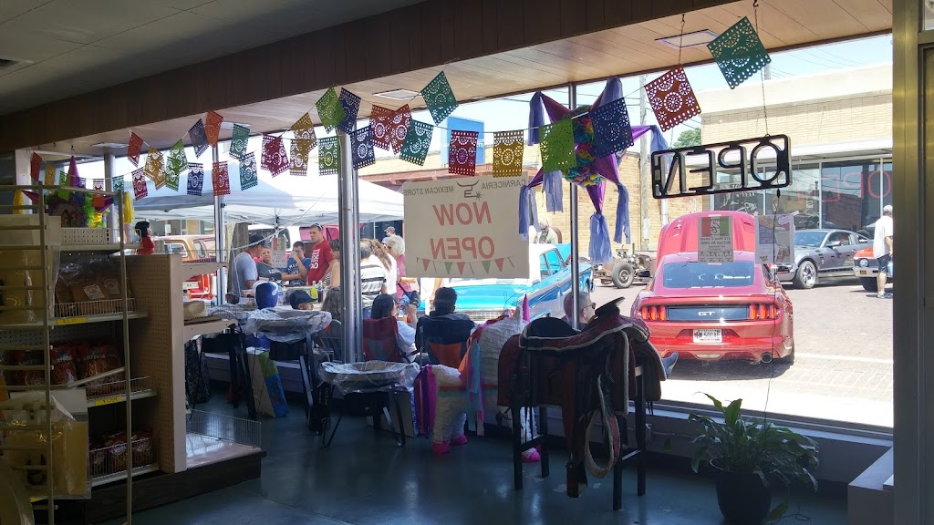 Carniceria CB, LLC ( Minimarket and Restaurant) | restaurant | 212 W C St, McCook, NE 69001, USA | 3083454403 OR +1 308-345-4403