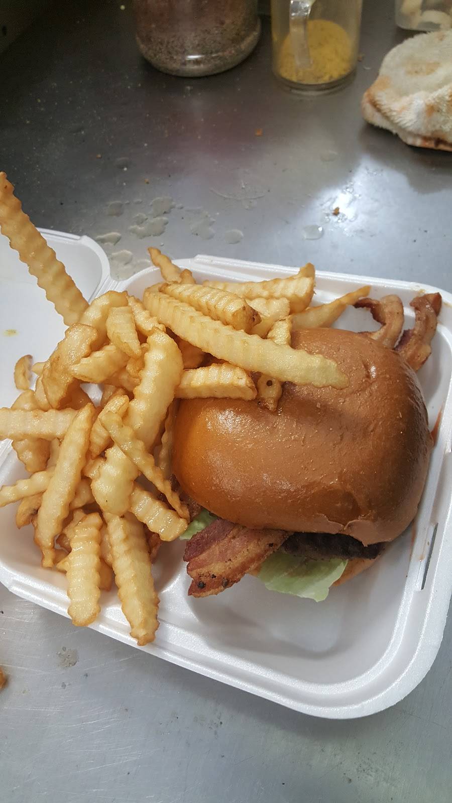 City Best Wings & Deli | restaurant | 2134 Fairburn Rd, Douglasville, GA 30135, USA | 7709477880 OR +1 770-947-7880