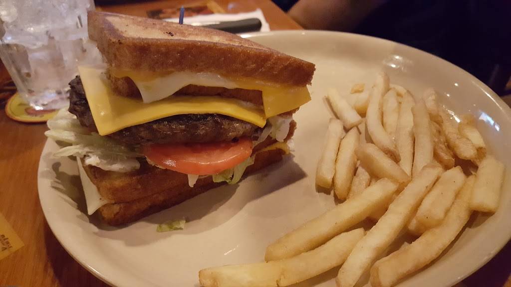 Tullys Good Times Fairmount | restaurant | Fairmount Fair, 3355 W Genesee St, Syracuse, NY 13219, USA | 3154889322 OR +1 315-488-9322