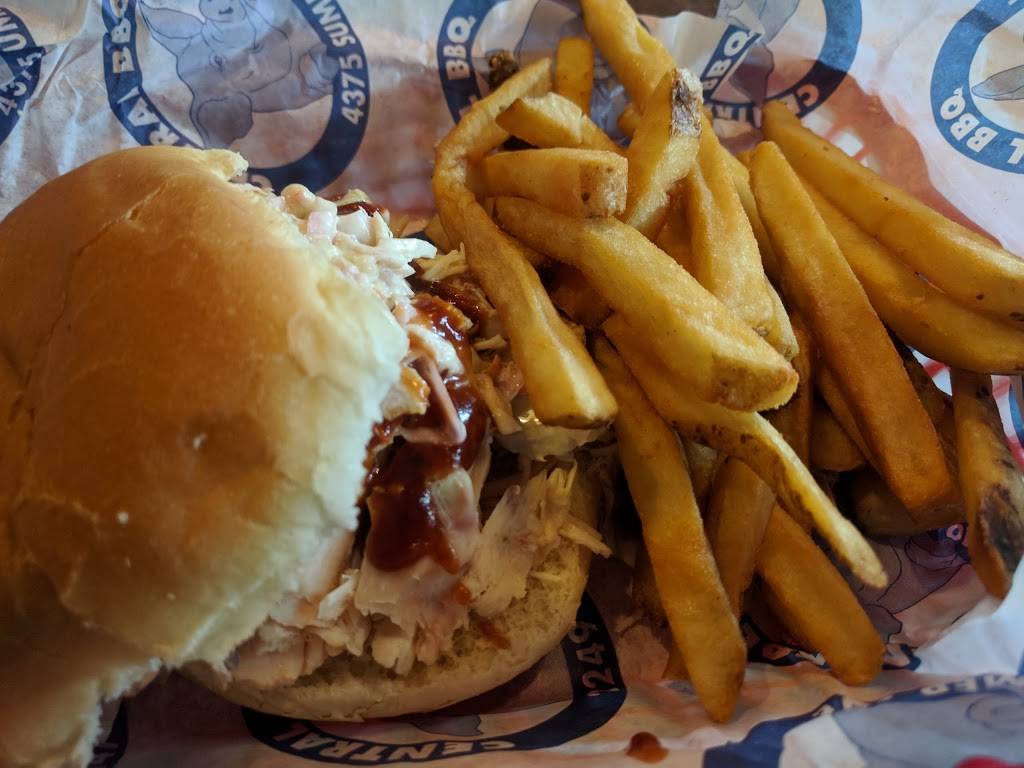 Central BBQ - Downtown | restaurant | 147 E Butler Ave, Memphis, TN 38103, USA | 9016727760 OR +1 901-672-7760