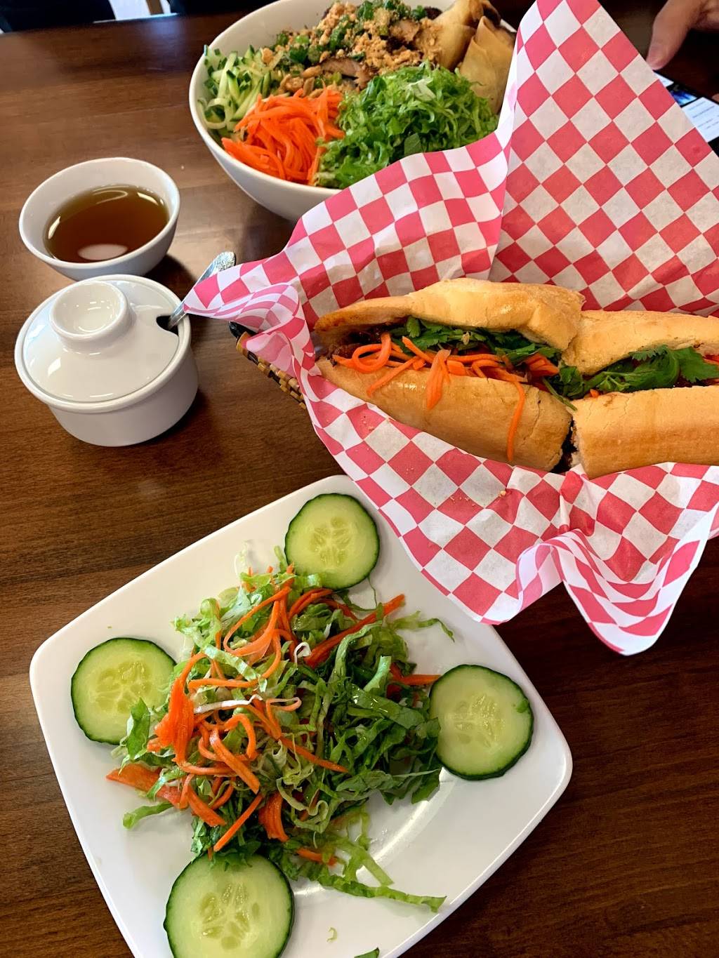 Gia Dinh Pho and Vietnamese Cuisine | restaurant | Suite #A1, 549 W International Airport Rd, Anchorage, AK 99518, USA | 9072222663 OR +1 907-222-2663