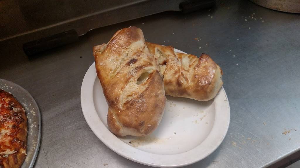 Papas Pizzeria | meal delivery | 8718, 4053 S Lapeer Rd A, Metamora, MI 48455, USA | 8106782272 OR +1 810-678-2272