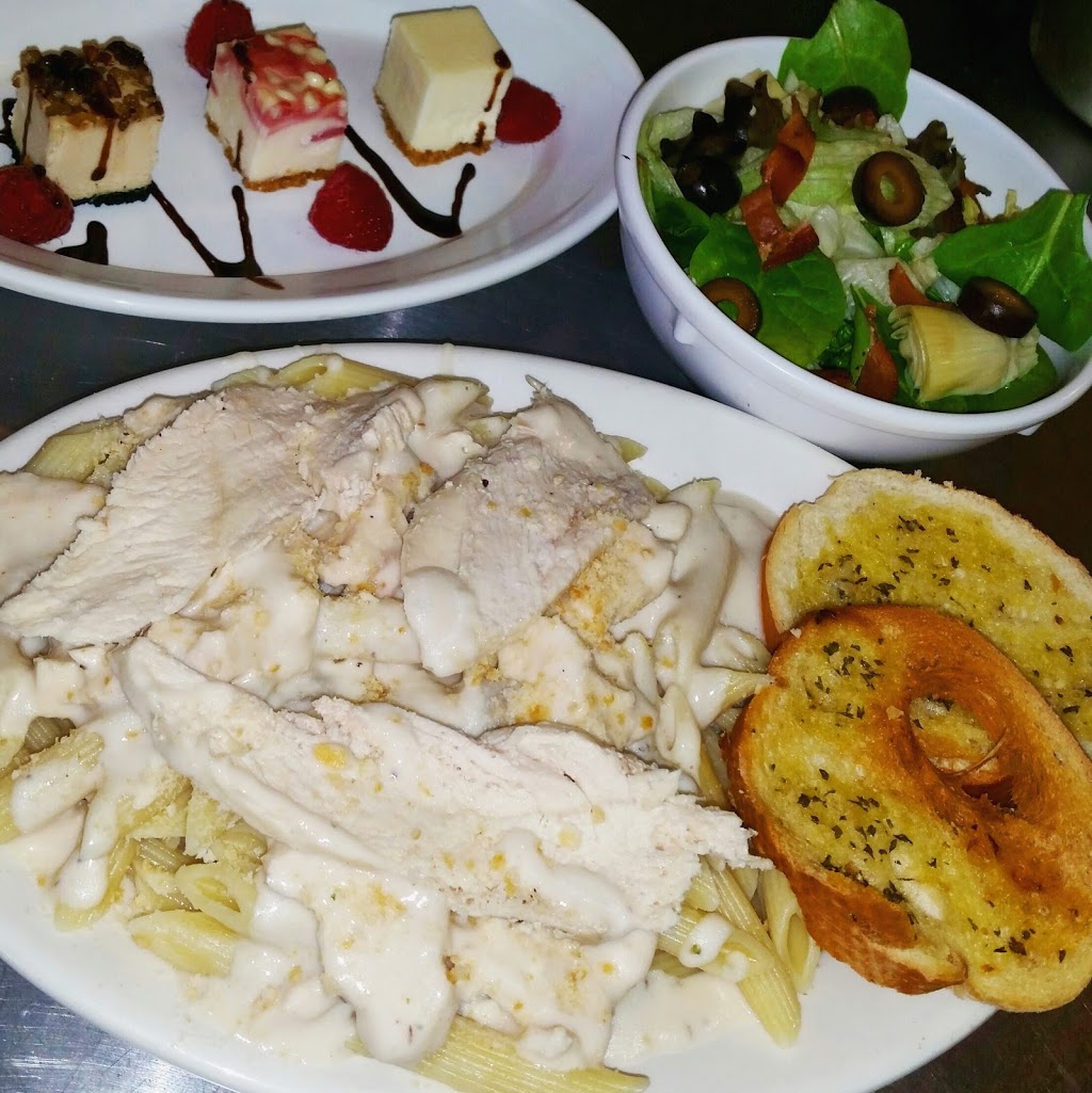 Medina Lake Country Club | restaurant | 11530 PR 37, Lakehills, TX 78063, USA | 8307512735 OR +1 830-751-2735