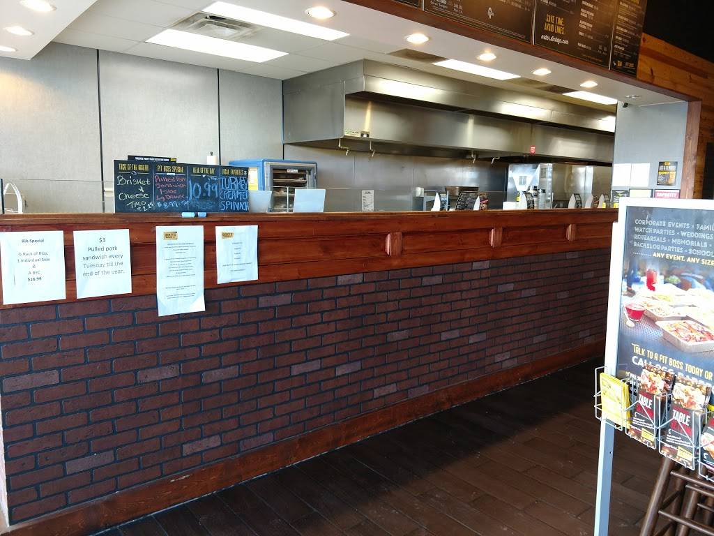 Dickeys Barbecue Pit | restaurant | 20755 Hall Rd, Macomb, MI 48044, USA | 5867415270 OR +1 586-741-5270