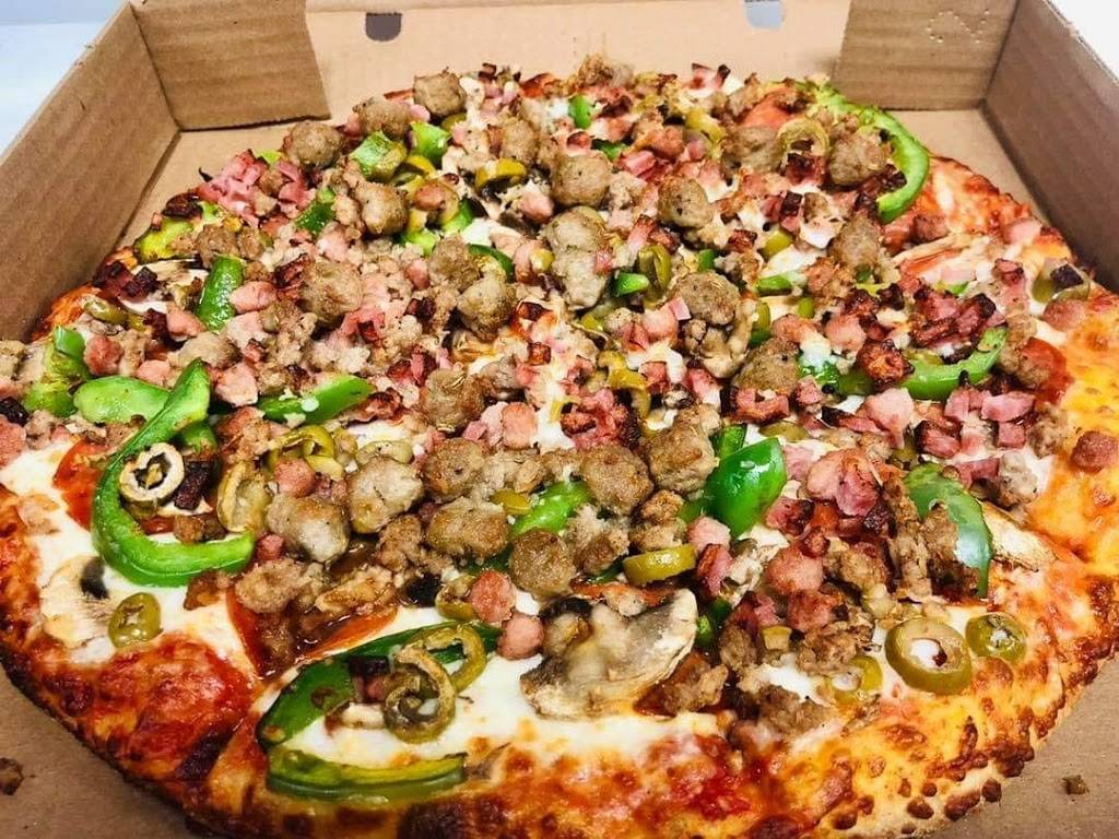 Reginos Pizza | restaurant | 1300 Finch Ave W, North York, ON M3J 3K2, Canada | 4166630663 OR +1 416-663-0663