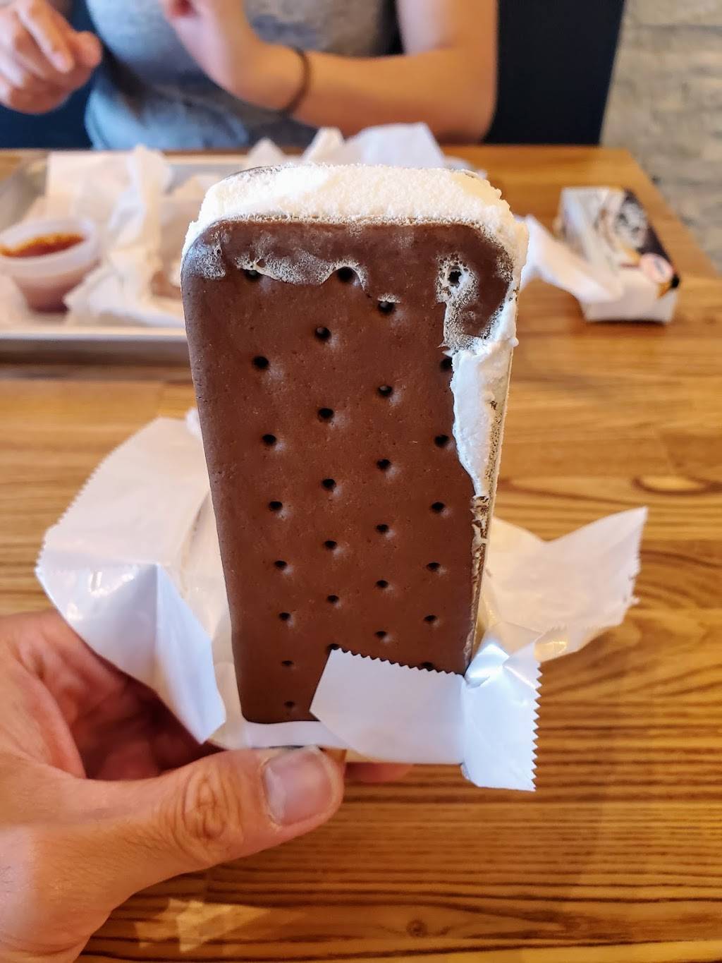 BurgerIM | restaurant | 1914 Wescott Ave Ste 150, Sugar Land, TX 77479, USA | 3463505129 OR +1 346-350-5129