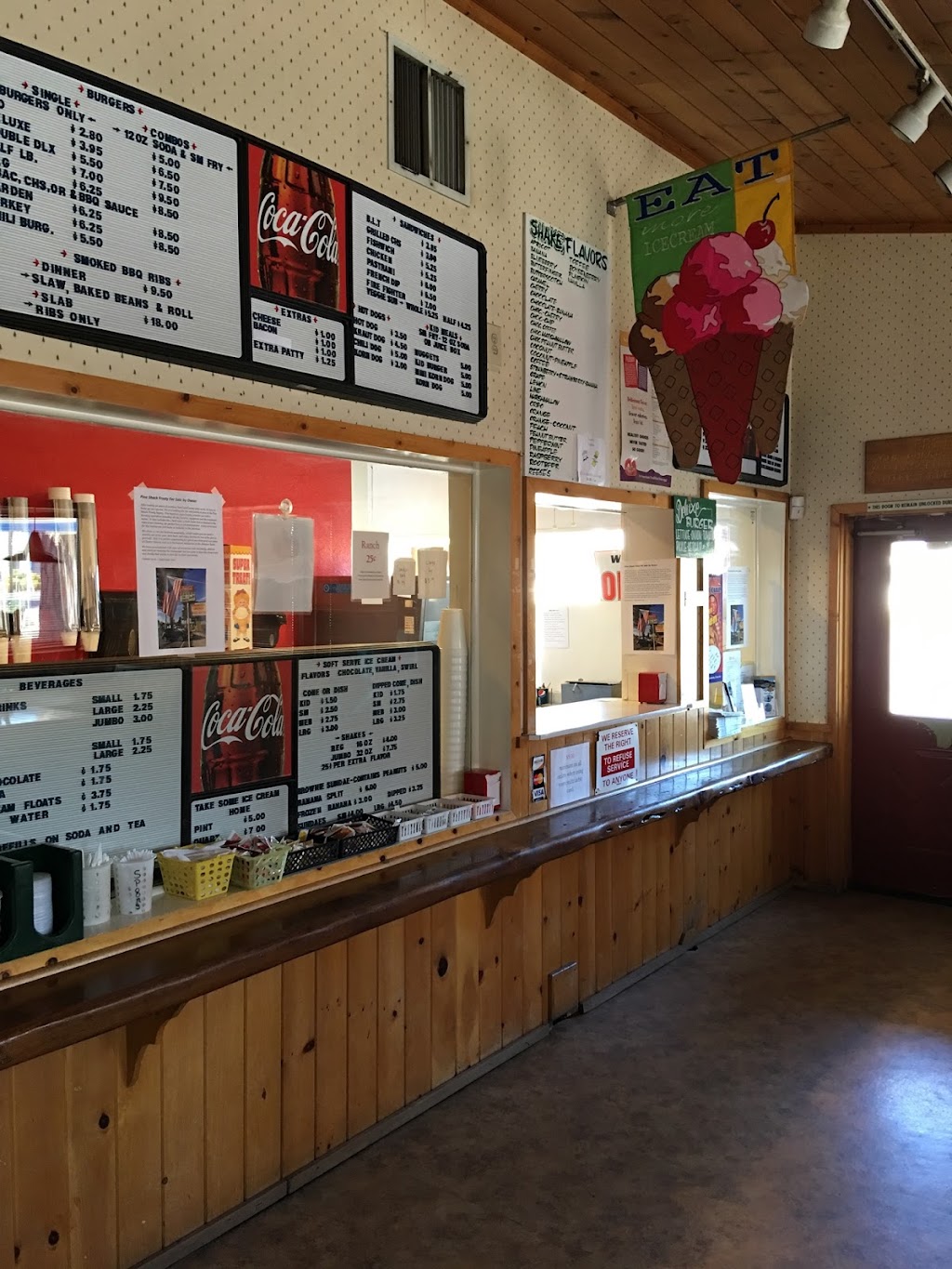 Pine Shack Frosty | restaurant | 321 Main St, Chester, CA 96020, USA | 5302582593 OR +1 530-258-2593