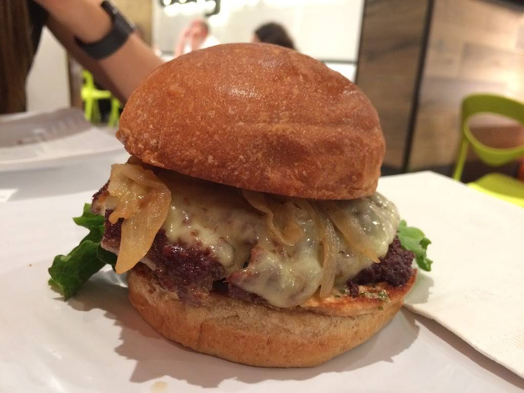 Burger Lounge | restaurant | 4550 Van Nuys Blvd E, Sherman Oaks, CA 91403, USA | 8189057319 OR +1 818-905-7319