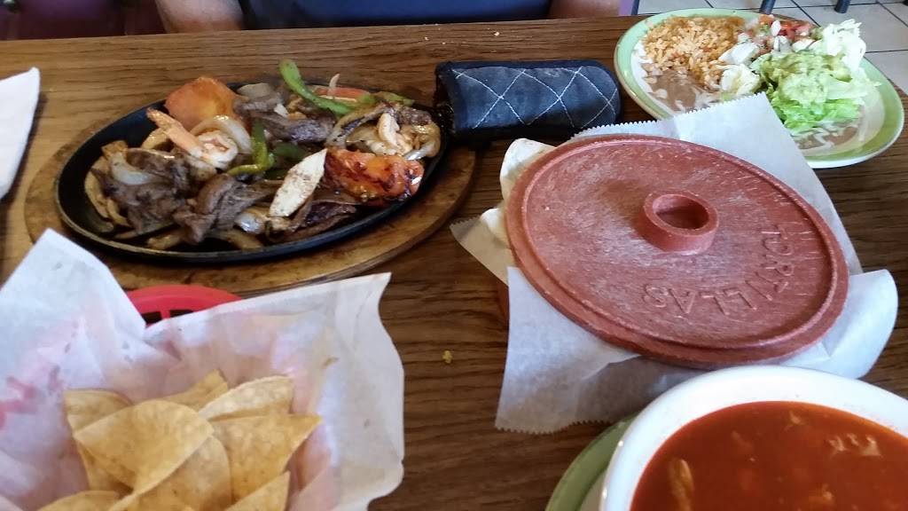 Mauricios Mexican Food and Pizza | restaurant | 2256 E Rte 66, Glendora, CA 91740, USA | 6269637515 OR +1 626-963-7515