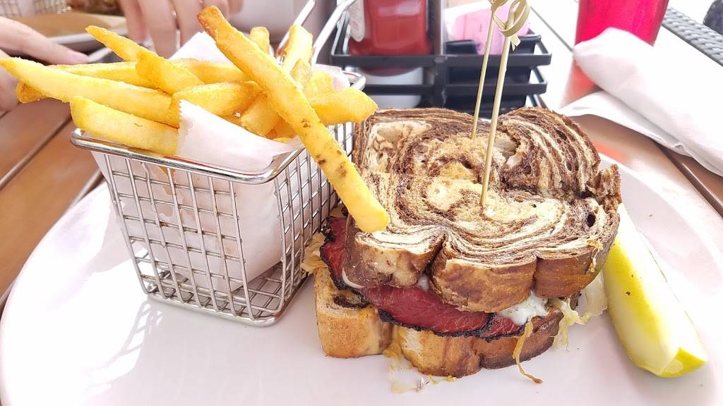 The Granary Breakfast & Lunch Restaurant | restaurant | 2547 Lakewood Ranch Blvd, Lakewood Ranch, FL 34211, USA | 9417462000 OR +1 941-746-2000