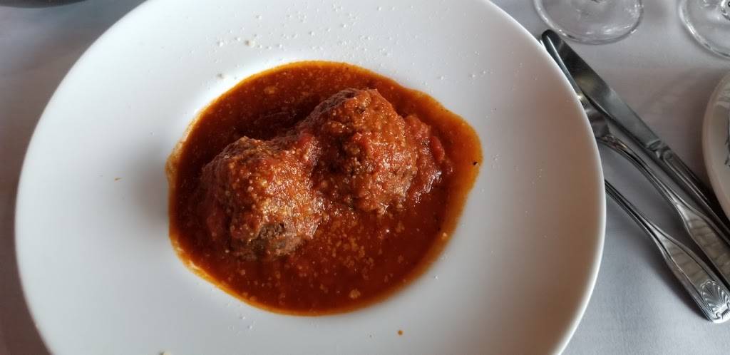 Maxs Seafood Café | restaurant | 34 N Burlington St, Gloucester City, NJ 08030, USA | 8564569774 OR +1 856-456-9774