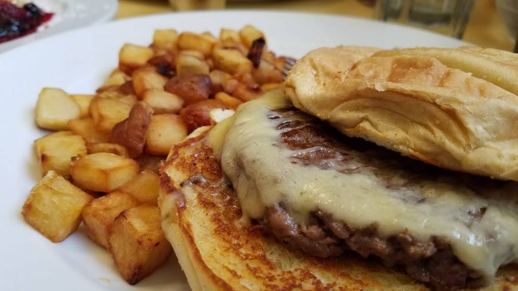 Wild Eggs | restaurant | 3985 Dutchmans Ln, Louisville, KY 40207, USA | 5028938005 OR +1 502-893-8005