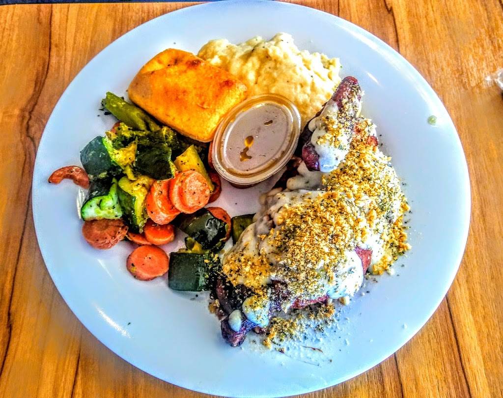 Boston Market | restaurant | 3295 Crain Hwy, Waldorf, MD 20603, USA | 3016384750 OR +1 301-638-4750