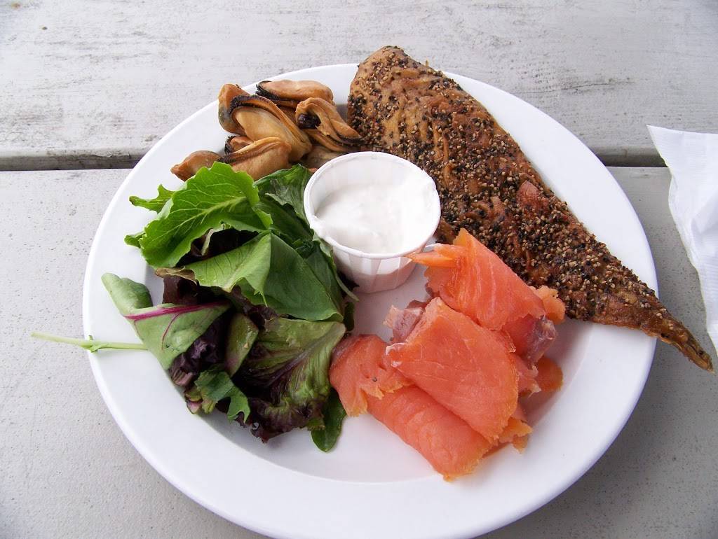 The Contented Sole | restaurant | Colonial Pemaquid Rd, New Harbor, ME 04554, USA | 2076773000 OR +1 207-677-3000