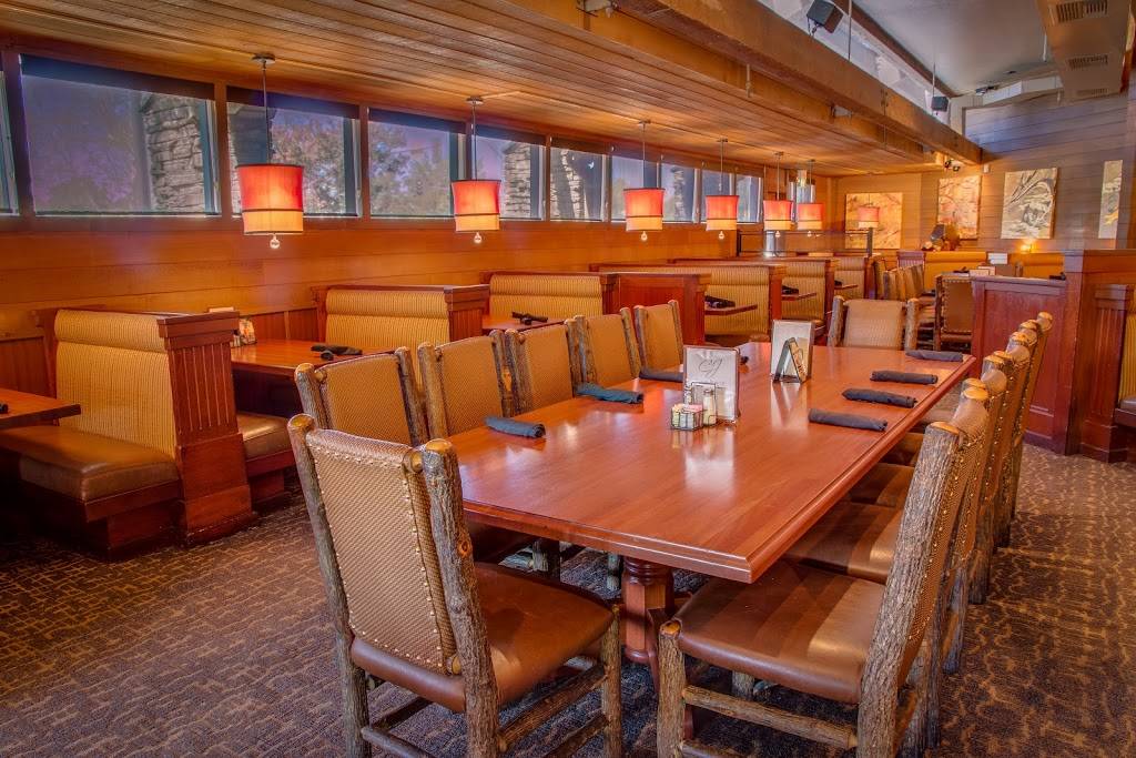 Claim Jumper Restaurants | restaurant | 190 S State College Blvd, Brea, CA 92821, USA | 7145299061 OR +1 714-529-9061