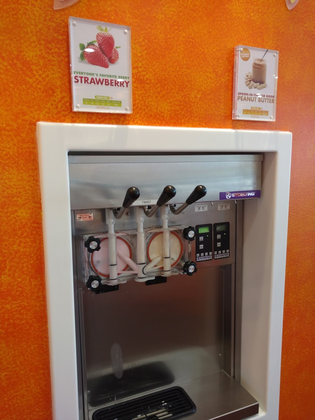 Orange Leaf Frozen Yogurt | restaurant | 506 N Main St, Stillwater, OK 74075, USA | 4055333112 OR +1 405-533-3112