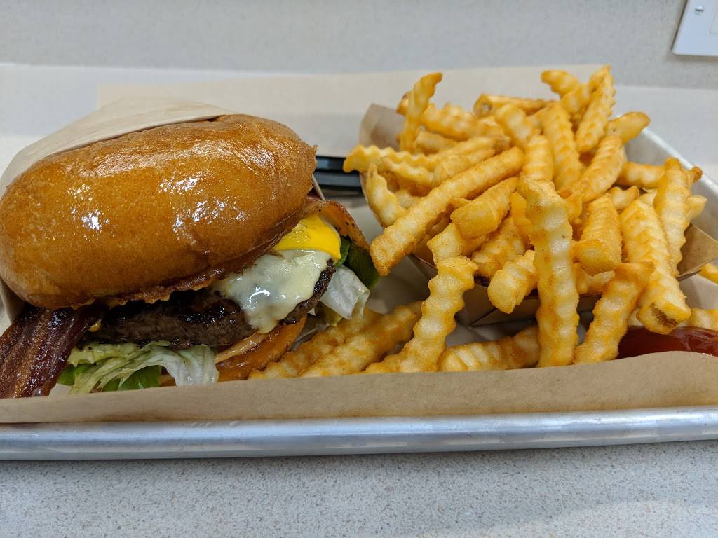 Burger & Cream | restaurant | 403 Grass Valley Hwy, Auburn, CA 95603, USA | 5308881119 OR +1 530-888-1119