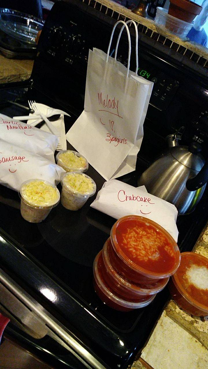 Yo Mama Roux | restaurant | 8950 E 10th St, Indianapolis, IN 46219, USA | 3176039861 OR +1 317-603-9861