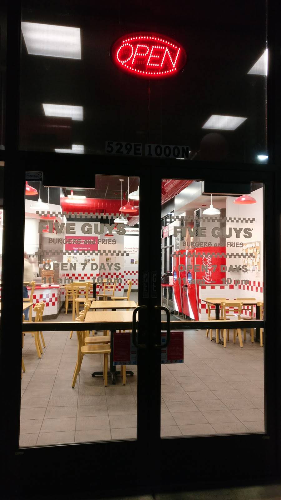 Five Guys | meal takeaway | 529 E 1000 N, Spanish Fork, UT 84660, USA | 8017987878 OR +1 801-798-7878