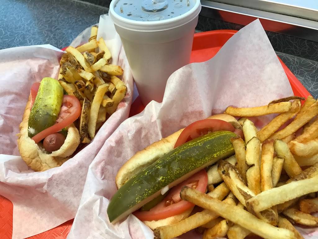 Bob-Os Hot Dogs | restaurant | 8258 W Irving Park Rd, Chicago, IL 60634, USA | 7736259840 OR +1 773-625-9840