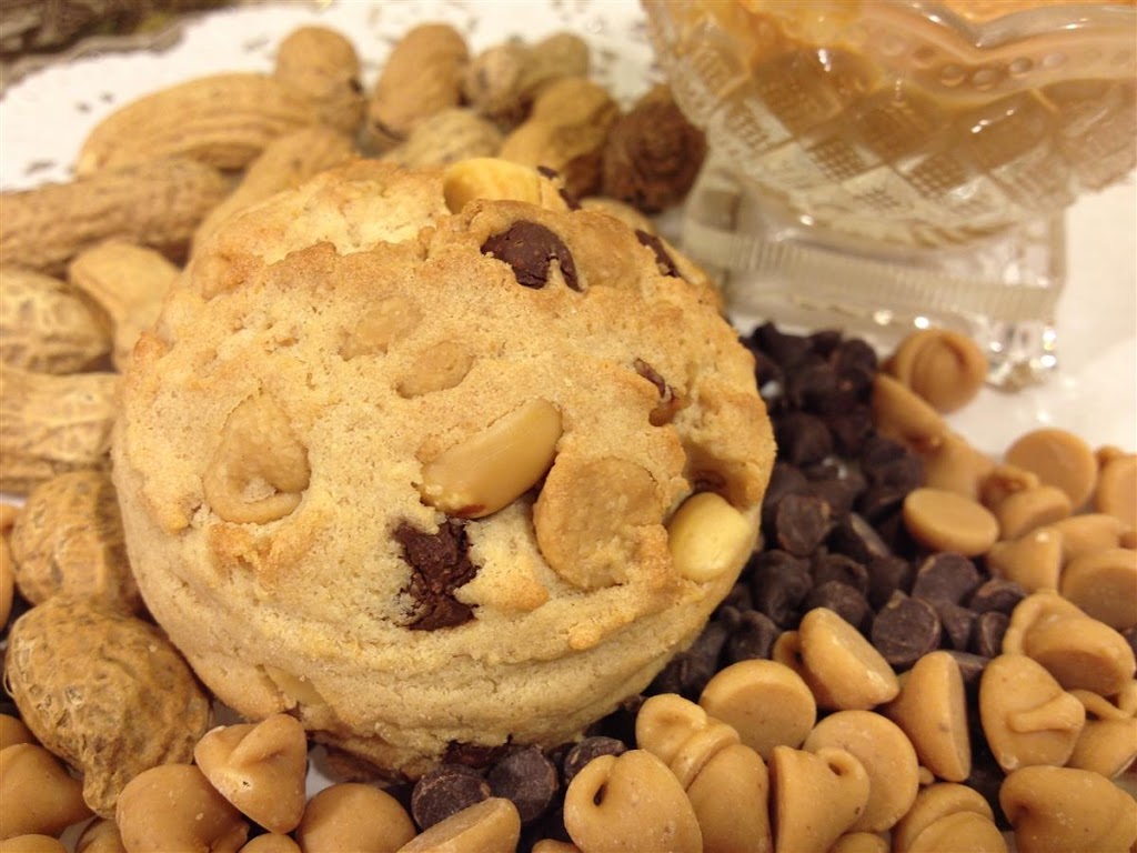 Moon Rocks Gourmet Cookies | bakery | 2518 Whitney Ave unit d, Hamden, CT 06518, USA | 2034044964 OR +1 203-404-4964