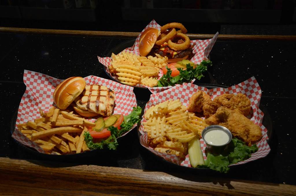 Hydrant Firehouse Grill | restaurant | 2002 College St, Cedar Falls, IA 50613, USA | 3192775423 OR +1 319-277-5423