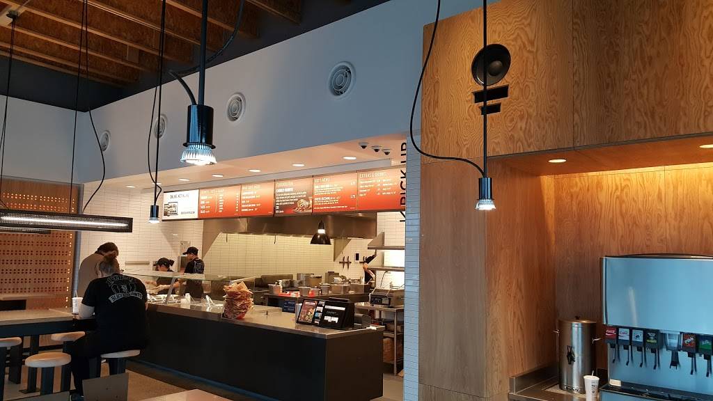 Chipotle Mexican Grill | restaurant | 515 SE Everett Mall Way, Everett, WA 98208, USA | 4252657915 OR +1 425-265-7915