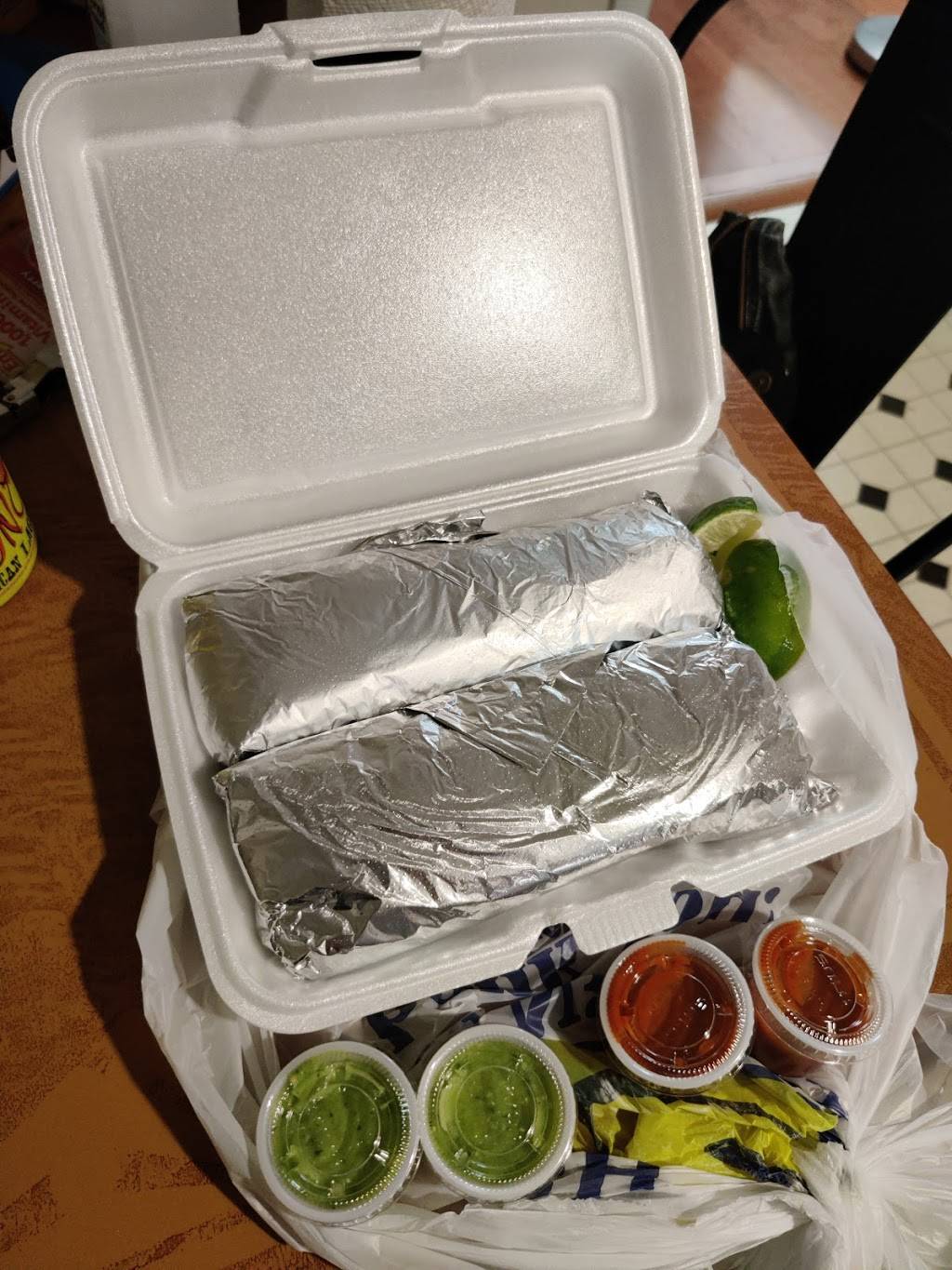 El Rodeo Taco Truck | restaurant | 1001 Washington Ave, Philadelphia, PA 19147, USA | 2679973415 OR +1 267-997-3415