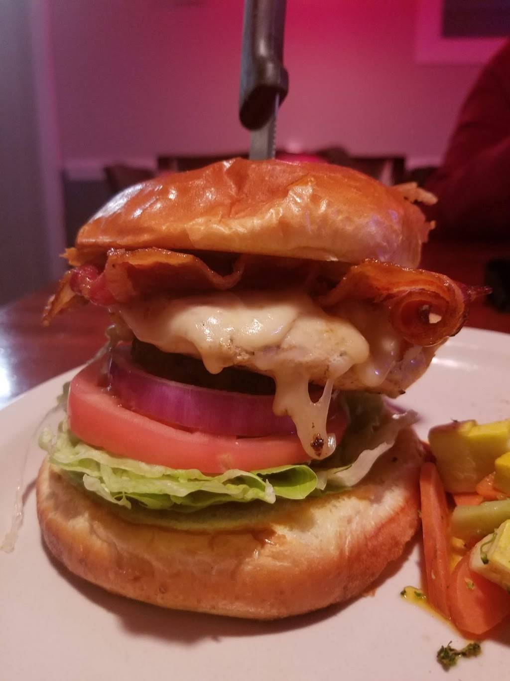 Rebels Backyard Grill | restaurant | 116 W Main St, Duncan, SC 29334, USA | 8643365259 OR +1 864-336-5259