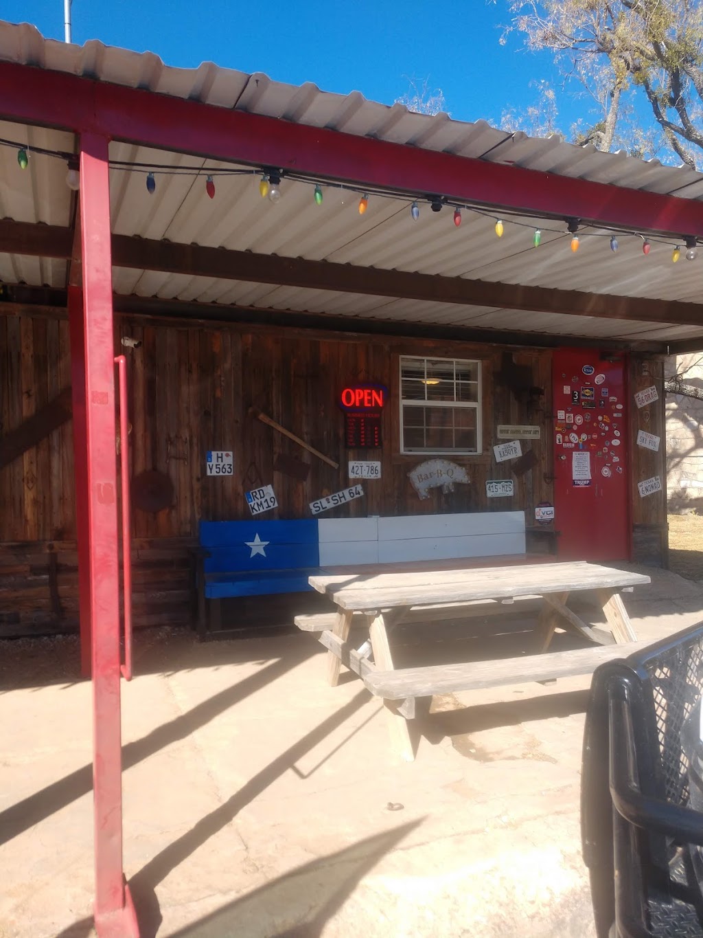 3B beer bakery bbq | restaurant | 63 Del Rio Ave, Blackwell, TX 79506, USA | 3252643222 OR +1 325-264-3222