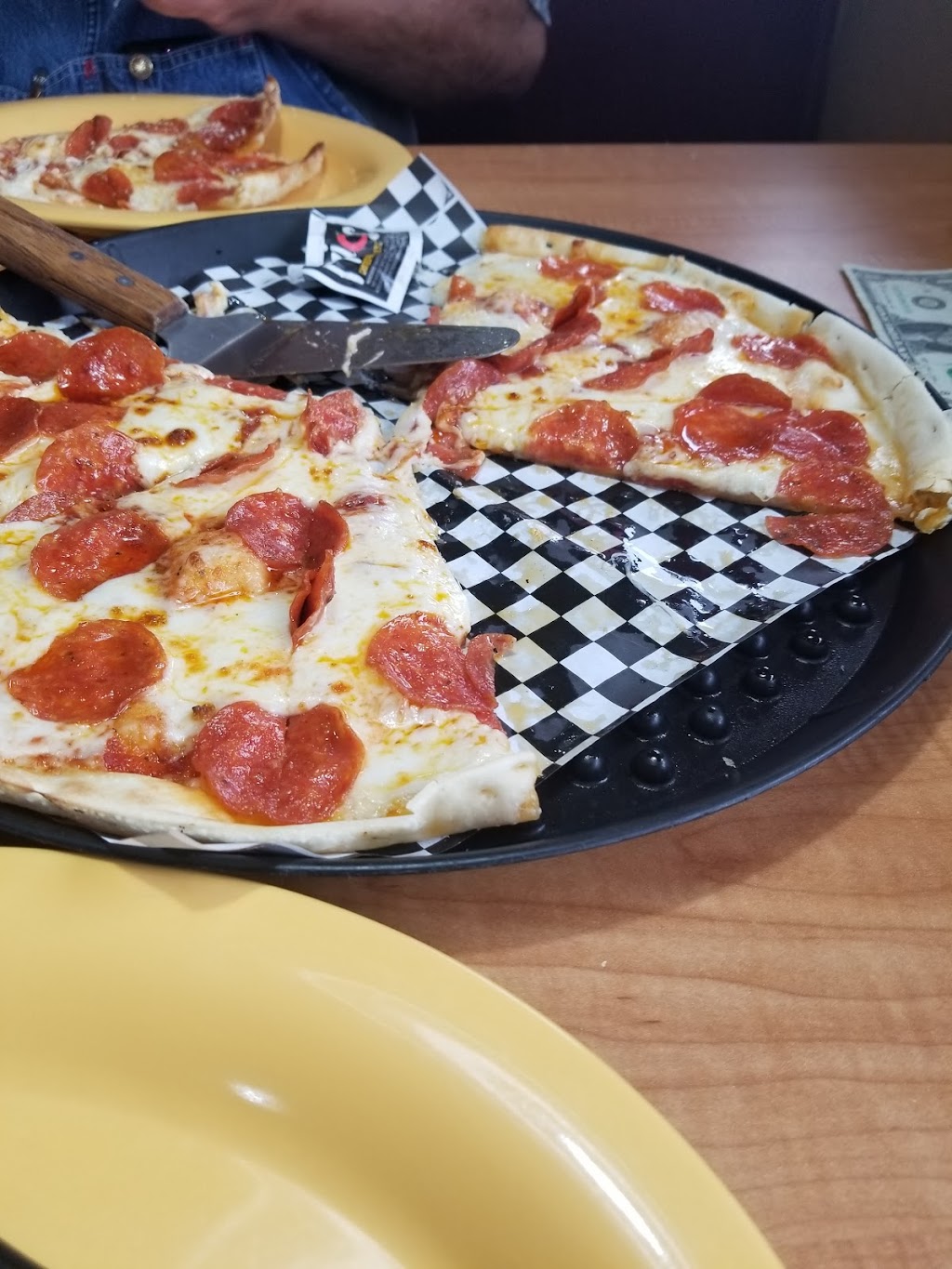 Mazzios Italian Eatery | meal delivery | 405 Fairview Rd, Crossett, AR 71635, USA | 8703042222 OR +1 870-304-2222