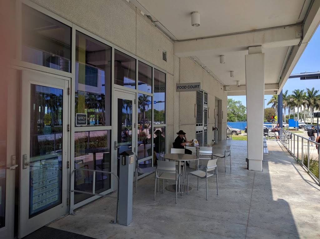 Salad Creations | restaurant | 11200 SW 8th St, Miami, FL 33172, USA | 3053487701 OR +1 305-348-7701